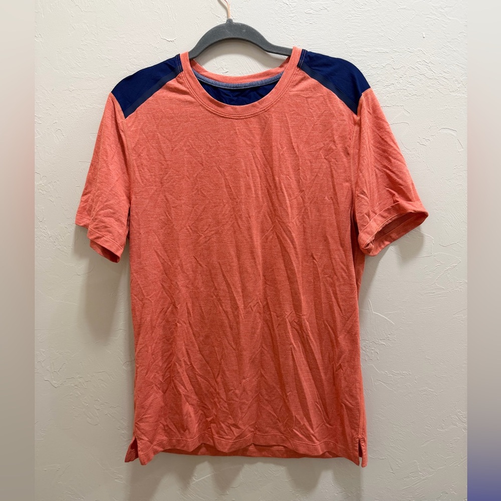 lululemon athletica Coral and Navy Short Sleeve Tee